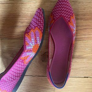 Rothy’s Lotus Floral Point